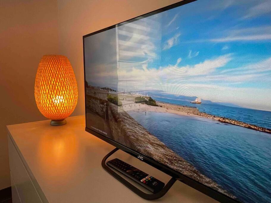 Superbe Appartement, Piscine, Vue Mer Et Montagnes Антиб Экстерьер фото